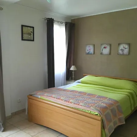 Casa vacanze Modern Holiday In With Swimming Pool Céreste